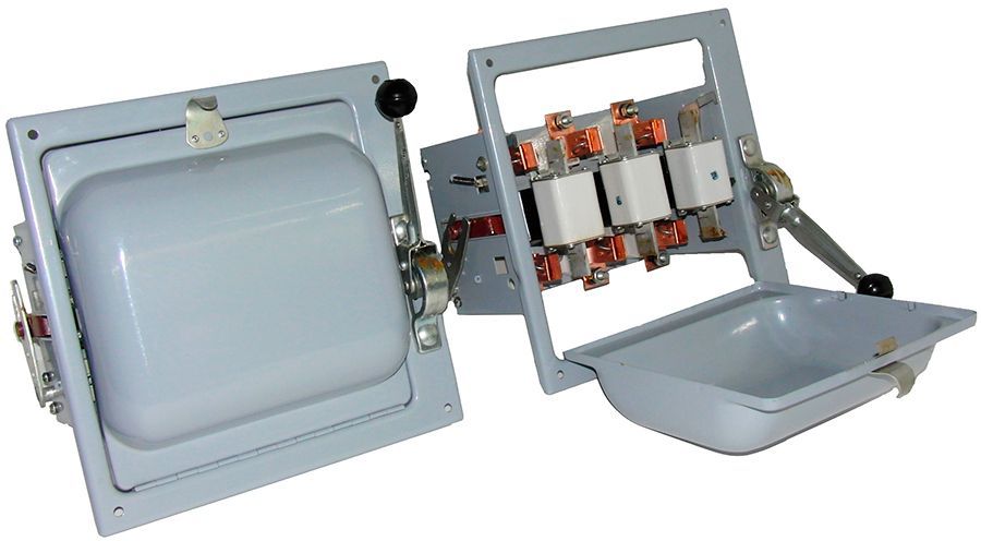 блок предохранитель-выключатель бпв-4 400а