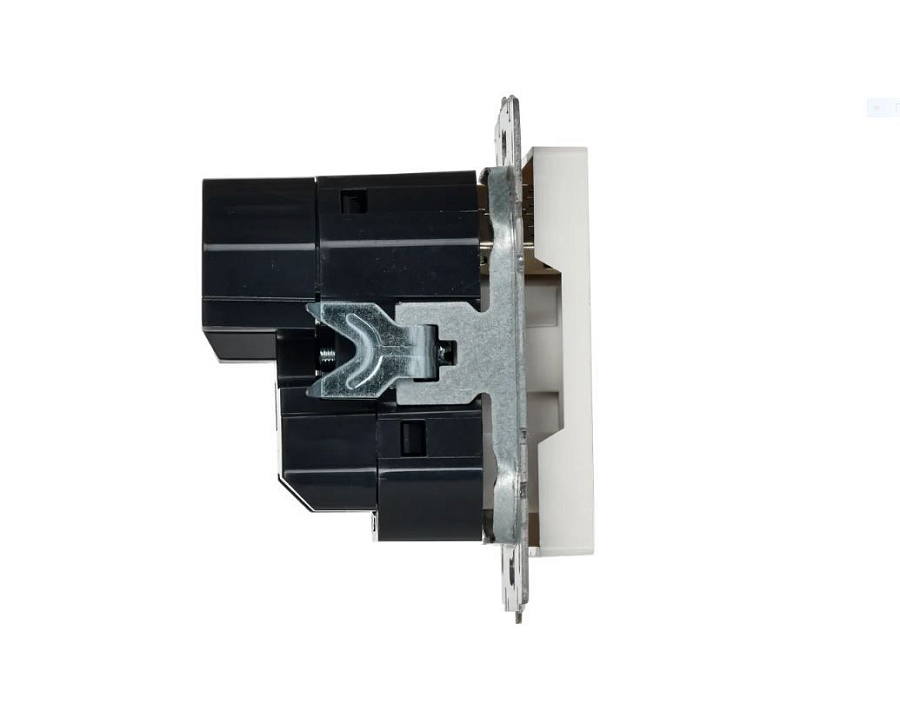 brite розетка 1-местная с заземлением с защитными шторками 16а с usb a+c 18вт рюш11-1-брб белый iek