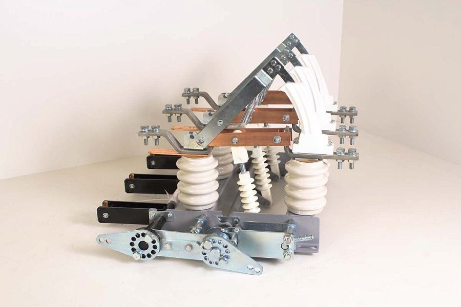 выключатель нагрузки вна(п)-10/630-20з  с пр-10  правый, фарфоровые изоляторы (вэмз)