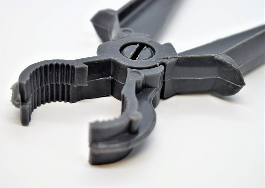 клещи изолирующие а141