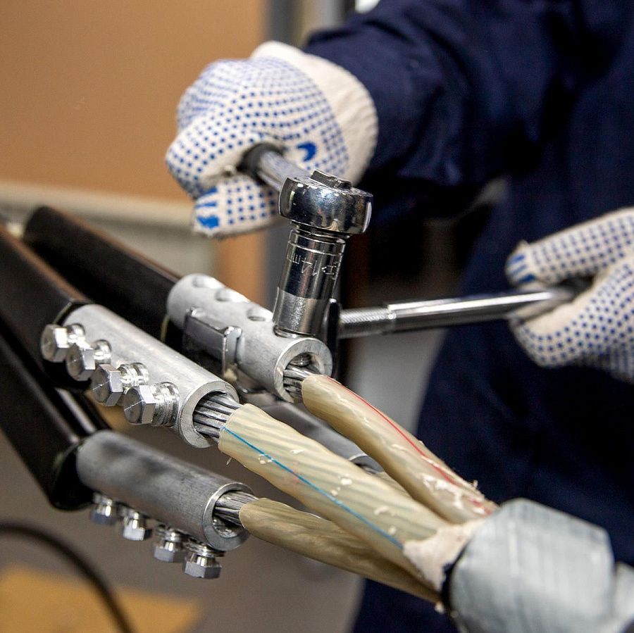 набор для монтажа болтовых наконечников и соединителей нмб-6 серия профи (квт) 